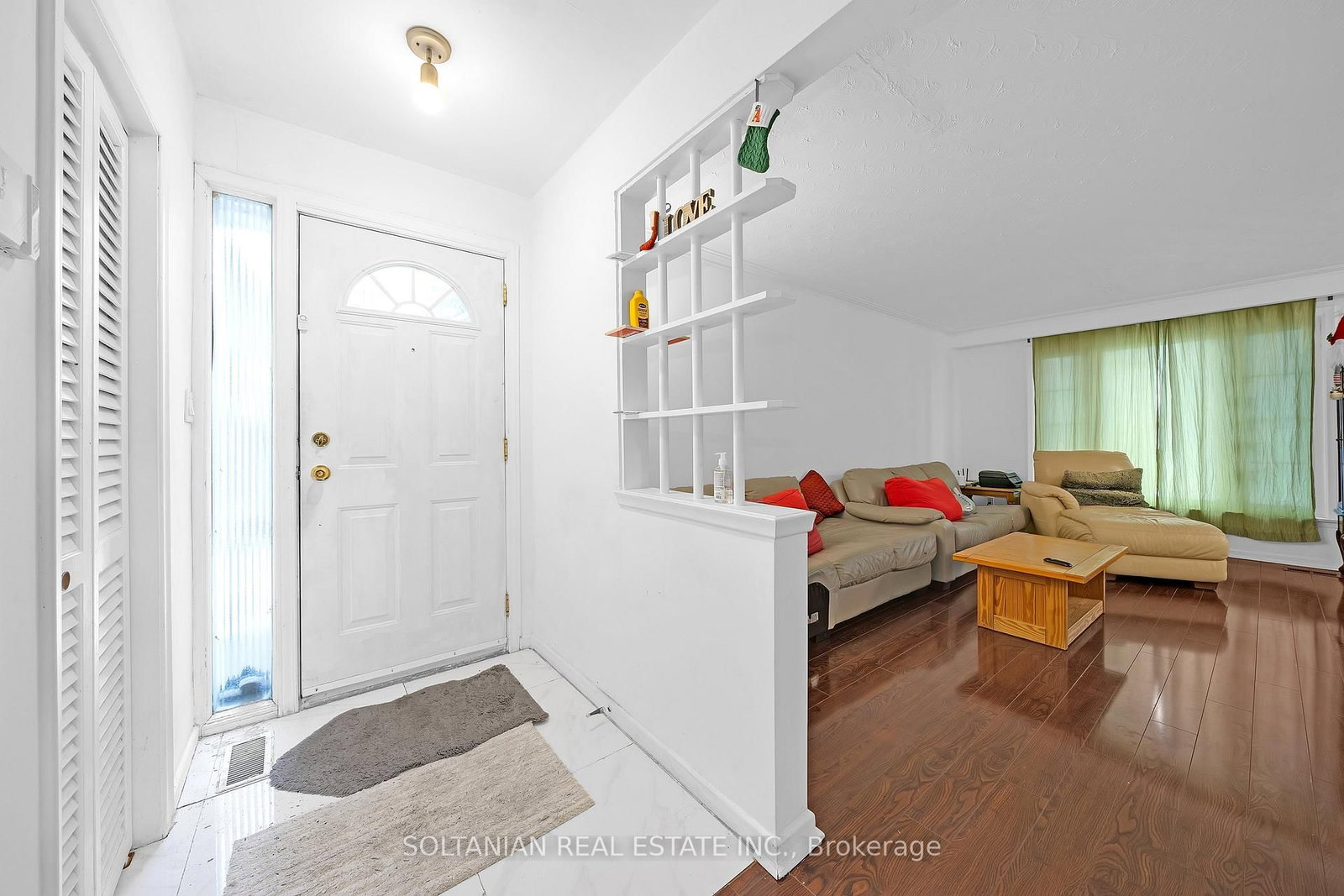 Listing Image 7