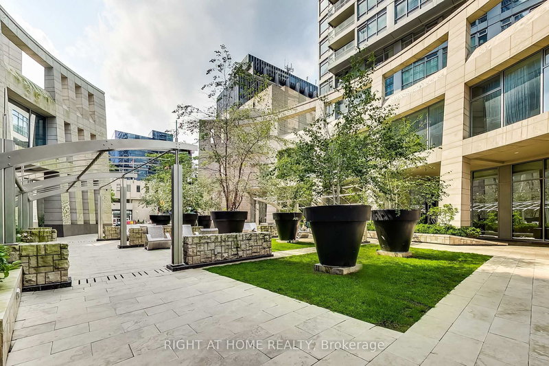 4409 - 2191 Yonge St, Toronto, M4S 3H8 | Image 3