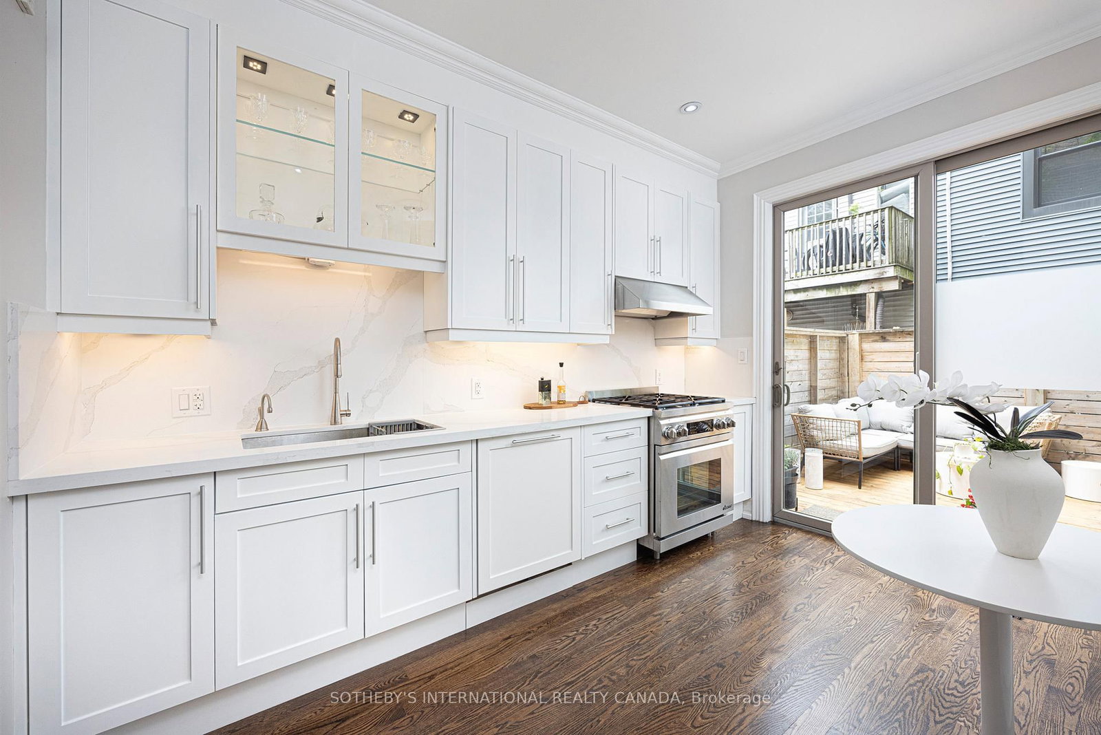 Semi-Detached House for sale at 54 Stanley Terrace, Toronto, Ontario, M6J 2R4 - Niagara - MLS: C12862766