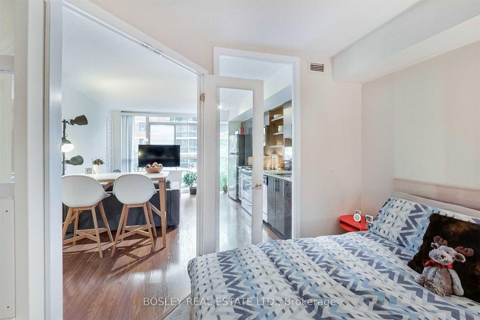 96 St. Patrick Street, Unit 1114 - Photo 8