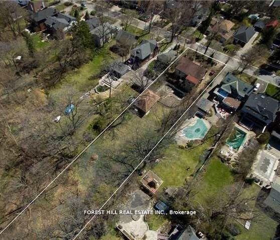 132 Blythwood Road • Toronto, ON photo 10