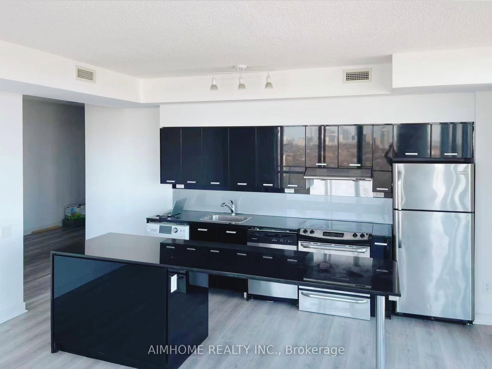 Condo for lease at 2302-33 Singer Court, Toronto, Ontario, M2K 0B4 - Bayview Village - MLS: C12864502