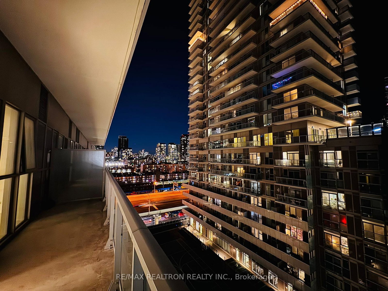 15 Lower Jarvis Street, Unit 1002 - Photo 2