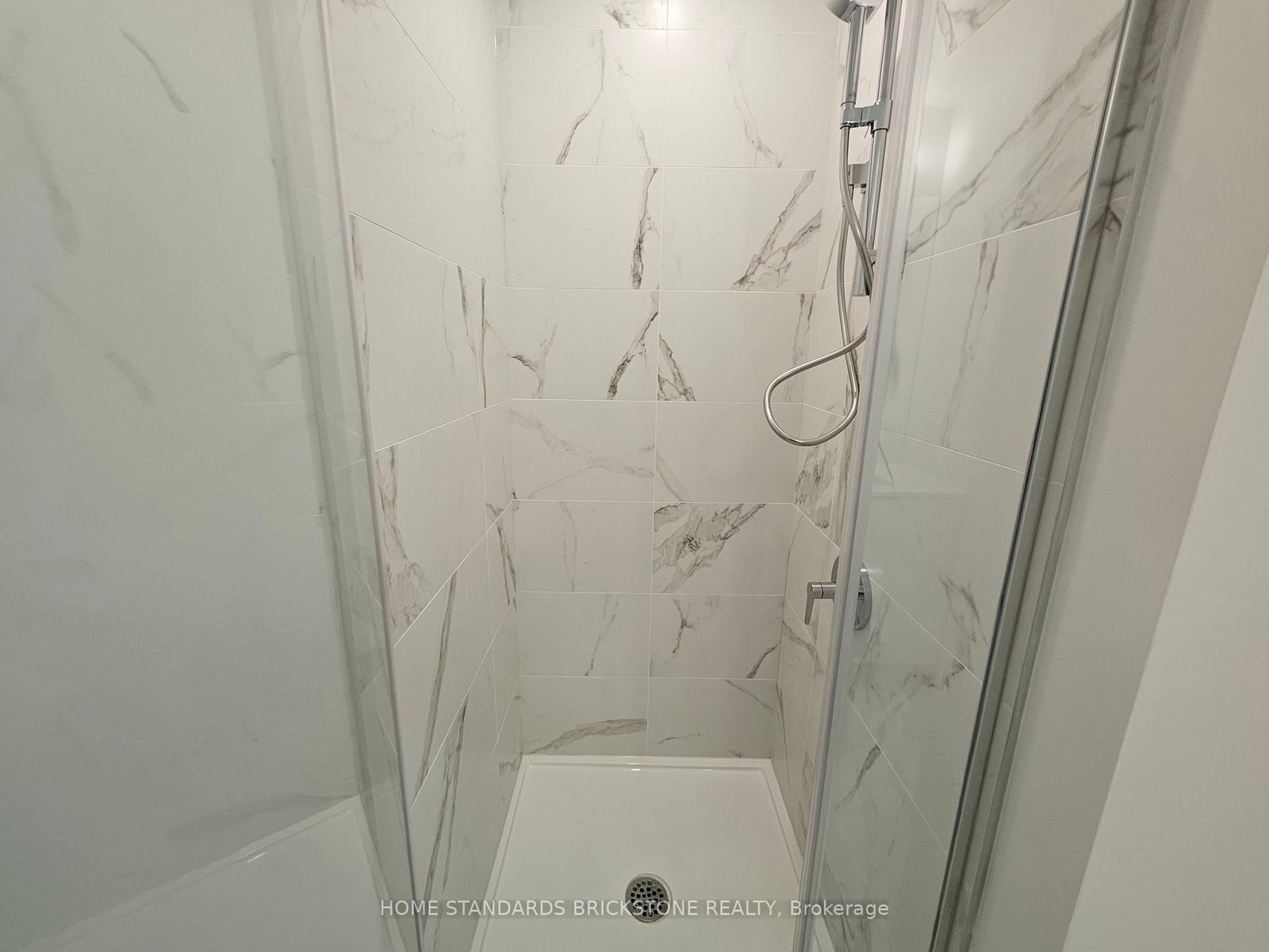 Condo for lease at 1107-8 Olympic Garden Drive, Toronto, Ontario, M2M 0B9 - Newtonbrook East - MLS: C12865472