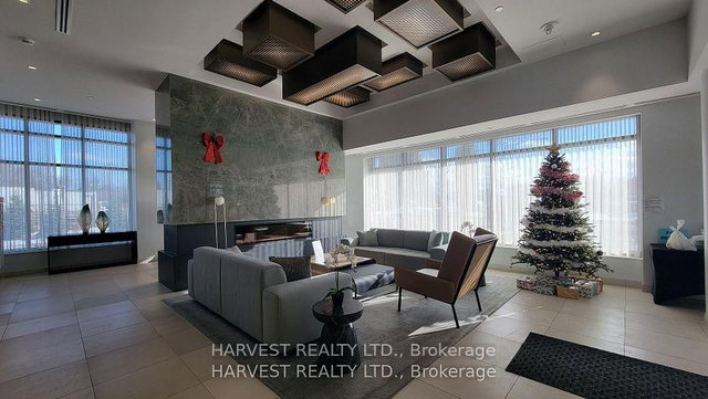 102 - 188 fairview mall Drive