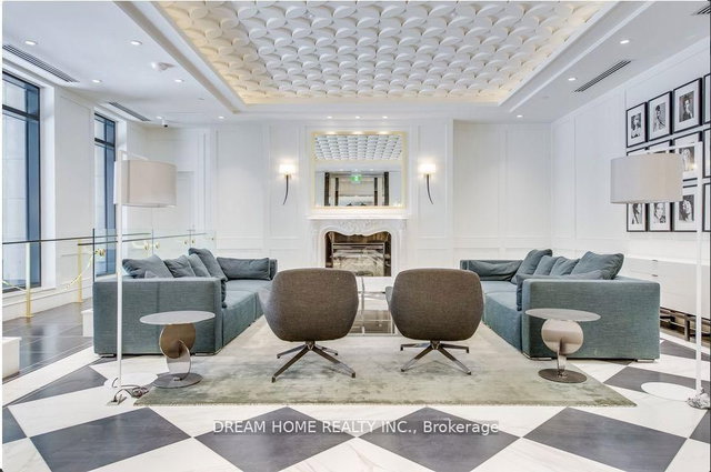 3809 -Room - 955 Bay Street