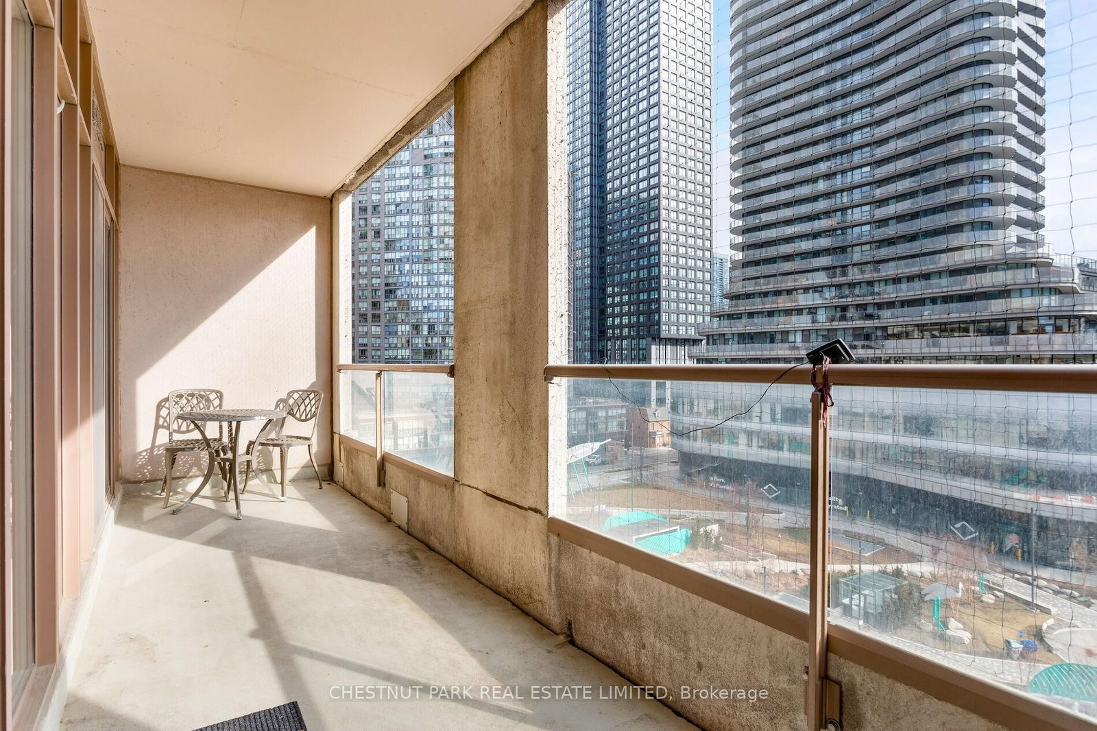909 Bay Street, Unit 710 - Photo 25