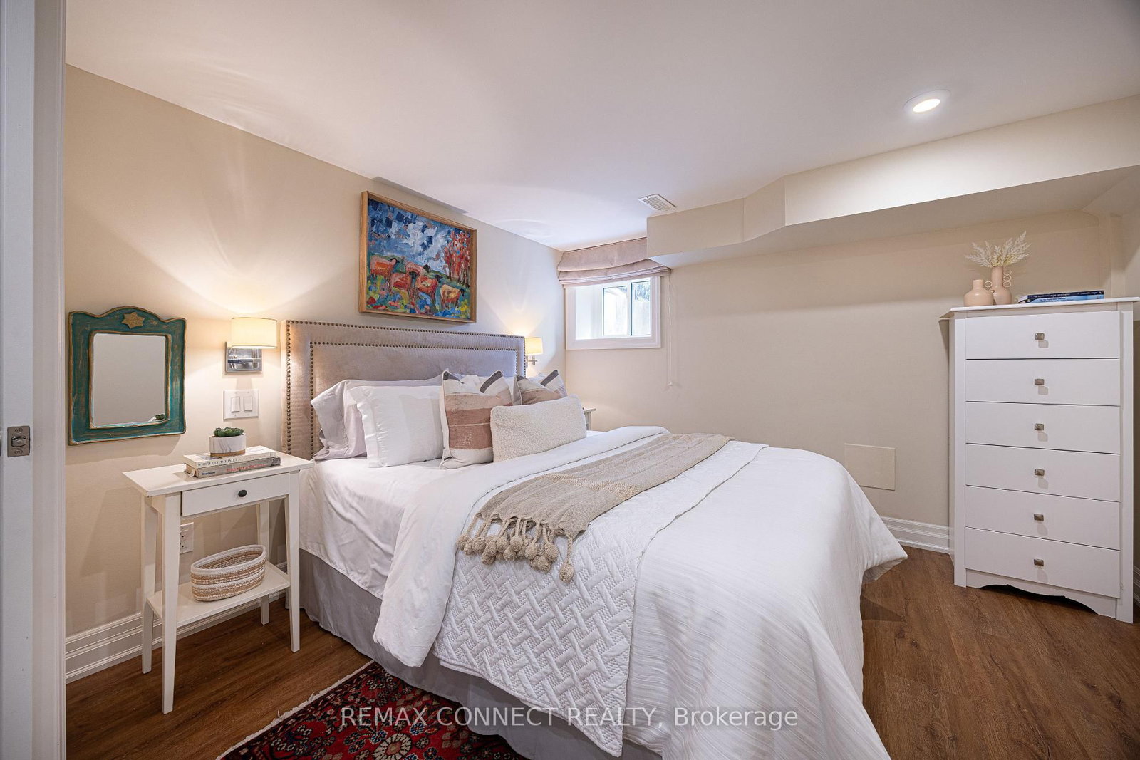 Townhouse sold at 122 Robinson Street, Toronto, Ontario, M6J 1M2 - Trinity-Bellwoods - MLS: C12866606