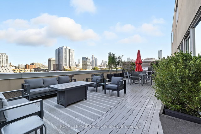 610 - 160 Baldwin Street