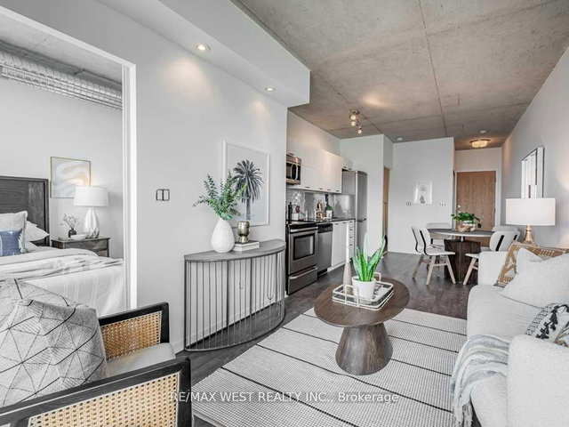 1915 - 150 Sudbury Street