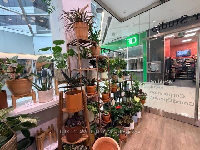 2 St. Clair Avenue E, Unit 105
