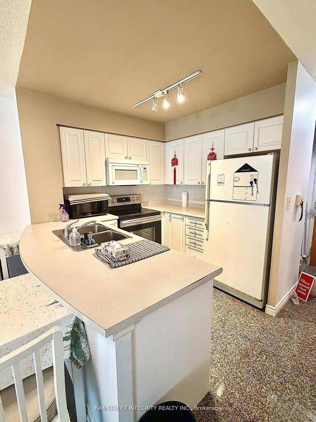 1203 - 30 Hayden Street