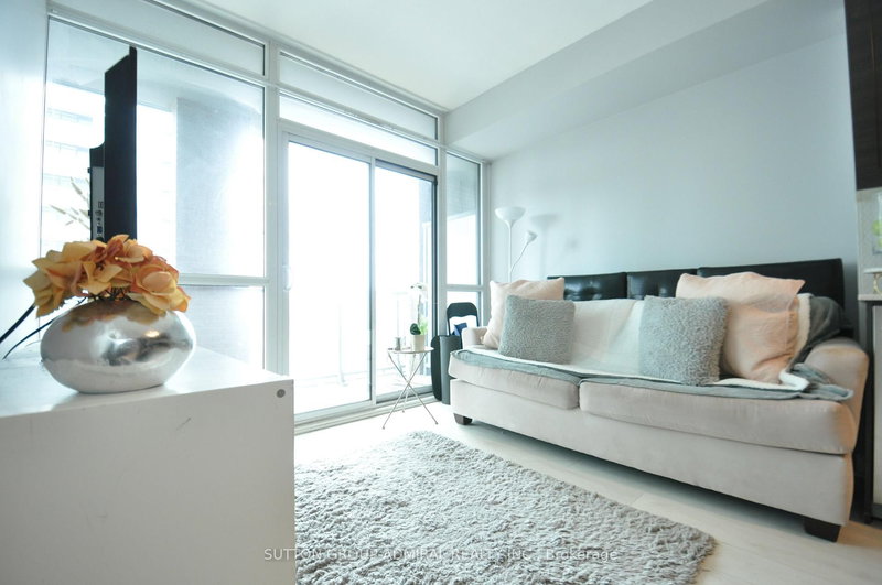 home for lease on 508-169 Fort York Boulevard