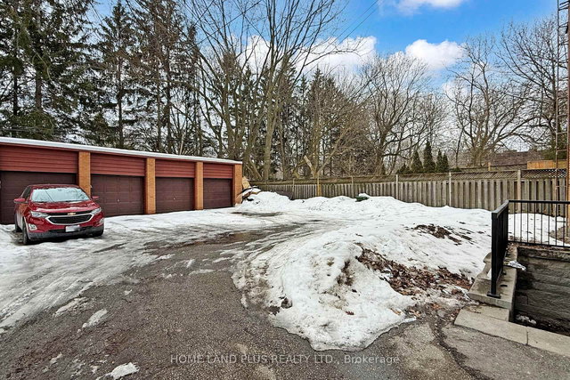 Basement Unit A1 - 619 Merton Street