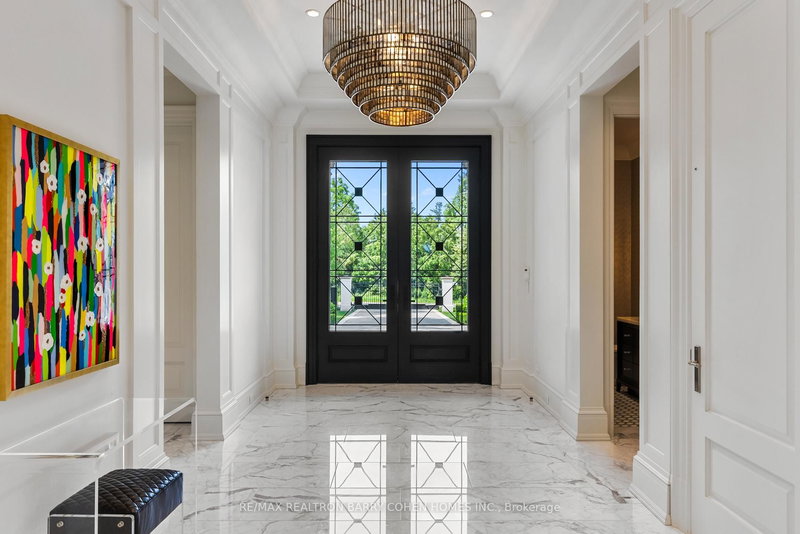 19 Country Lane, Toronto, M2L 1E1 | Image 3