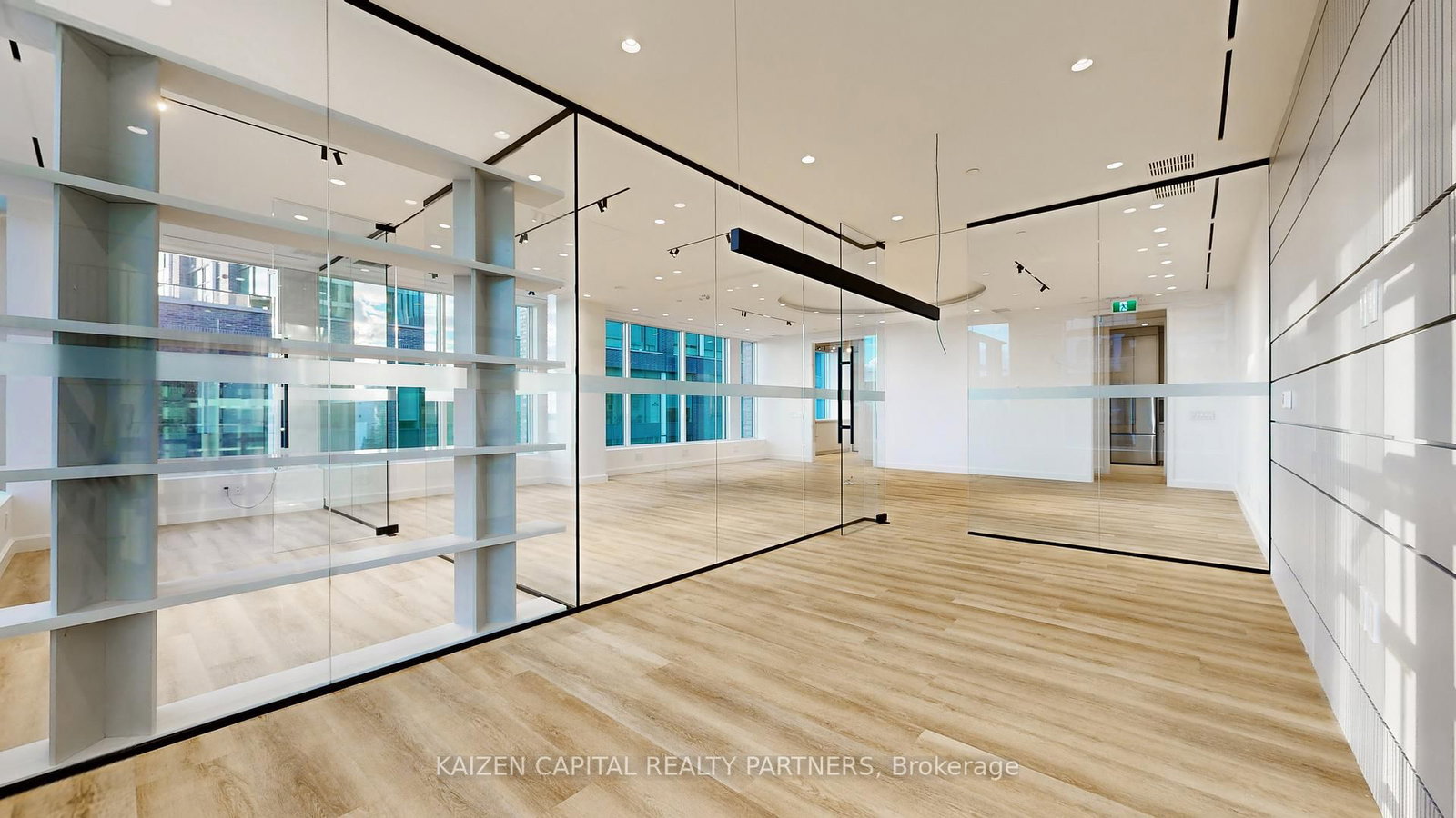 130 Queens Quay E, Unit 821 - Photo 18