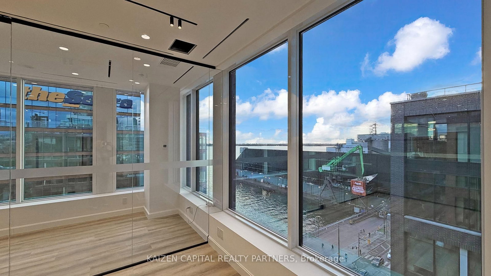 130 Queens Quay E, Unit 821 - Photo 25