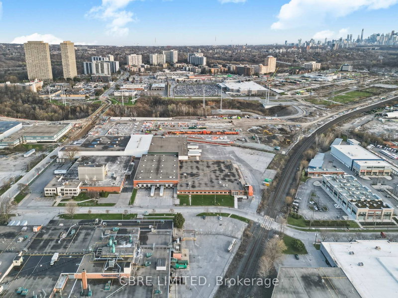 Option 1 - 215 Wicksteed Ave, Toronto, M4G 2C1 | Image 2