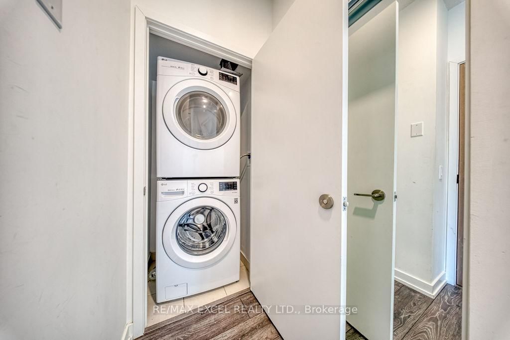 225 Sumach Street, Unit 1009 - Photo 38