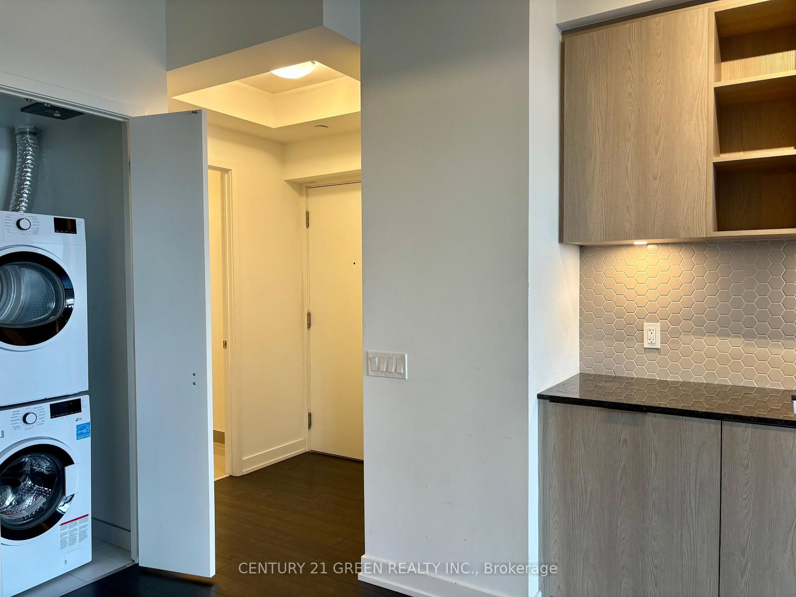 Condo for lease at 2707-50 Ordnance Street, Toronto, Ontario, M6K 0C9 - Niagara - MLS: C12873250