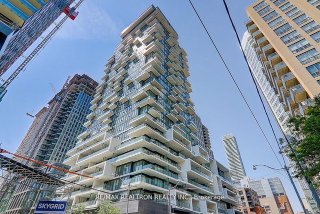 2213 - 77 Shuter St Street E