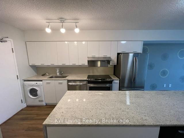 home for lease on 606-33 Singer Court