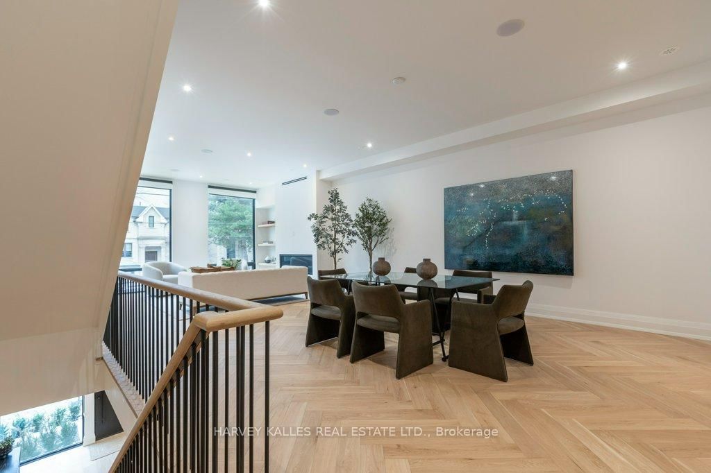 Townhouse for sale at 36 Evergreen Gdns, Toronto, Ontario, M4G 1C5 - Leaside - MLS: C12875206