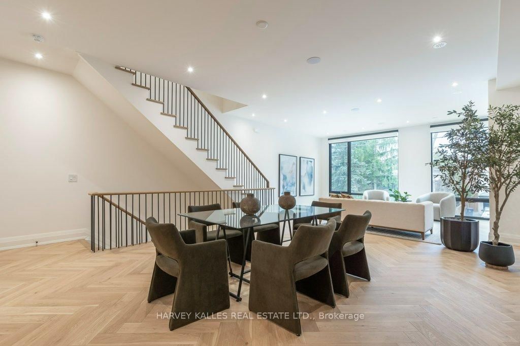 Townhouse for sale at 36 Evergreen Gdns, Toronto, Ontario, M4G 1C5 - Leaside - MLS: C12875206