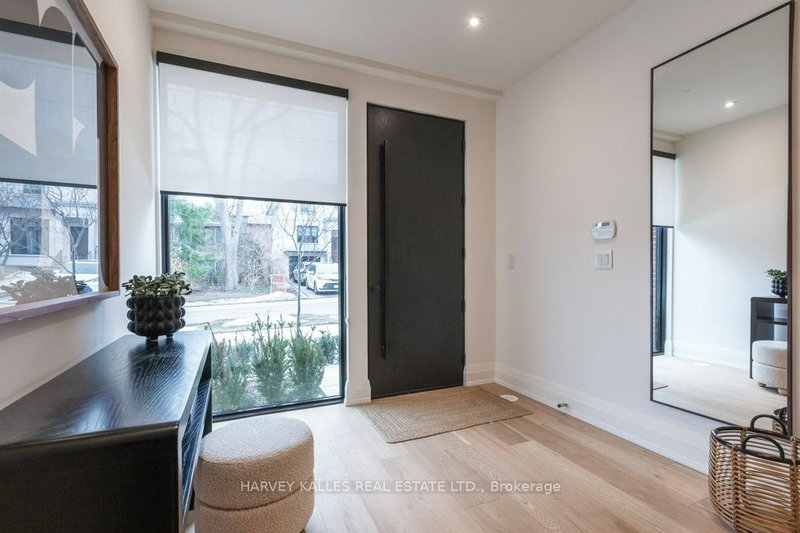 36 Evergreen Gdns, Toronto, M4G 1C5 | Image 2