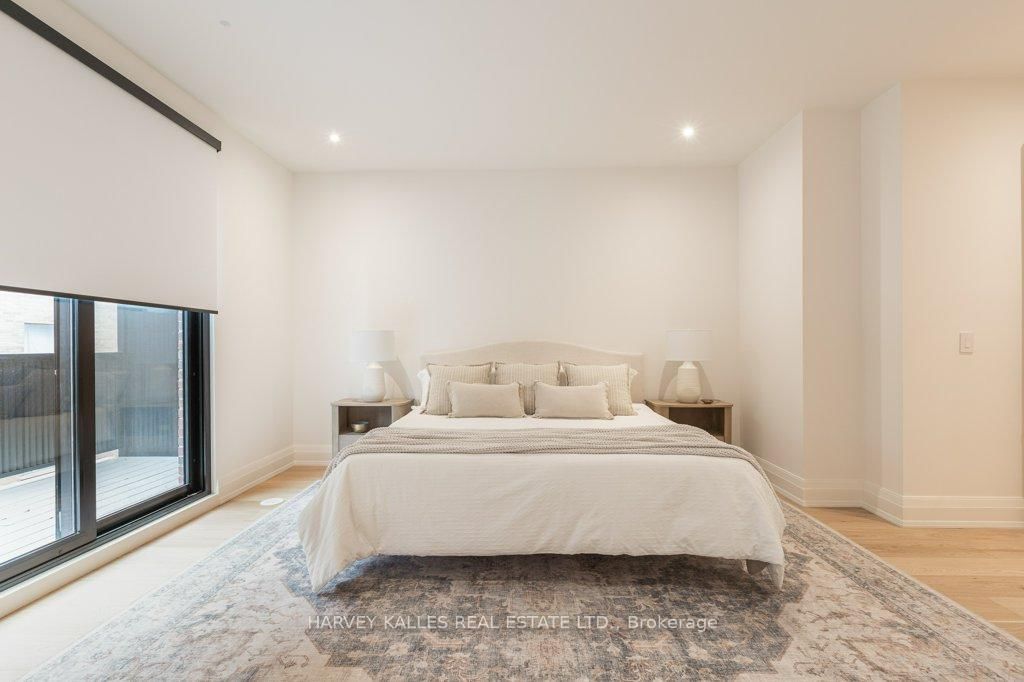 Townhouse for sale at 36 Evergreen Gdns, Toronto, Ontario, M4G 1C5 - Leaside - MLS: C12875206