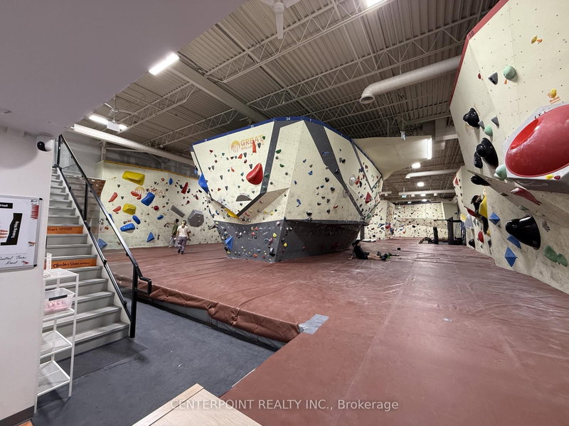 100A - 2450 Victoria Park Ave, Toronto, M2J 4A1 | Image 2