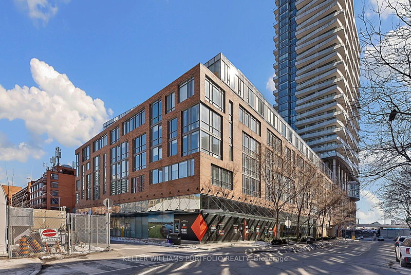 home for lease on 404-3 Market Street