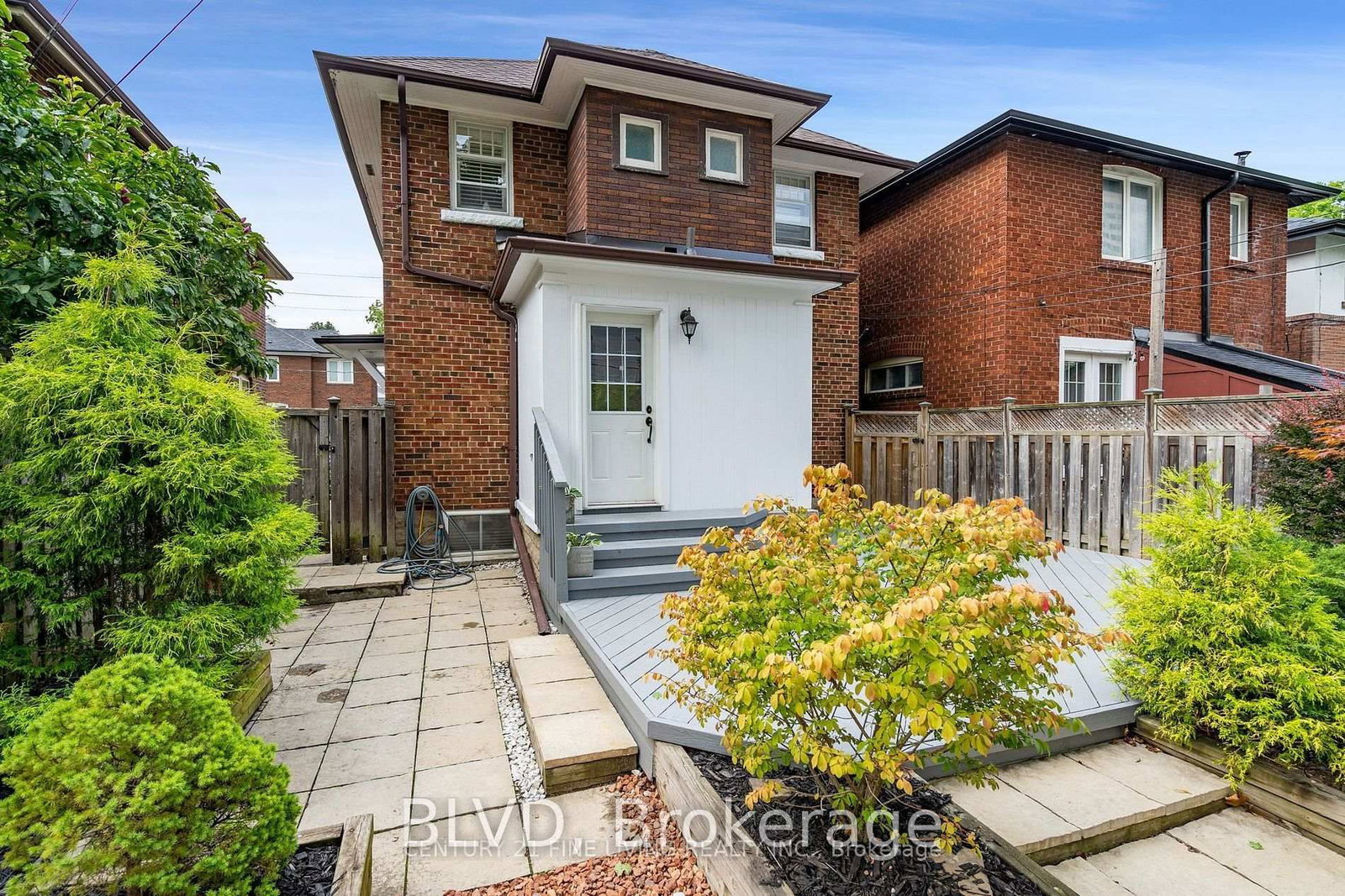 Detached House for lease at 9 Maxwell Avenue, Toronto, Ontario, M5P 2B4 - Yonge-Eglinton - MLS: C12876022