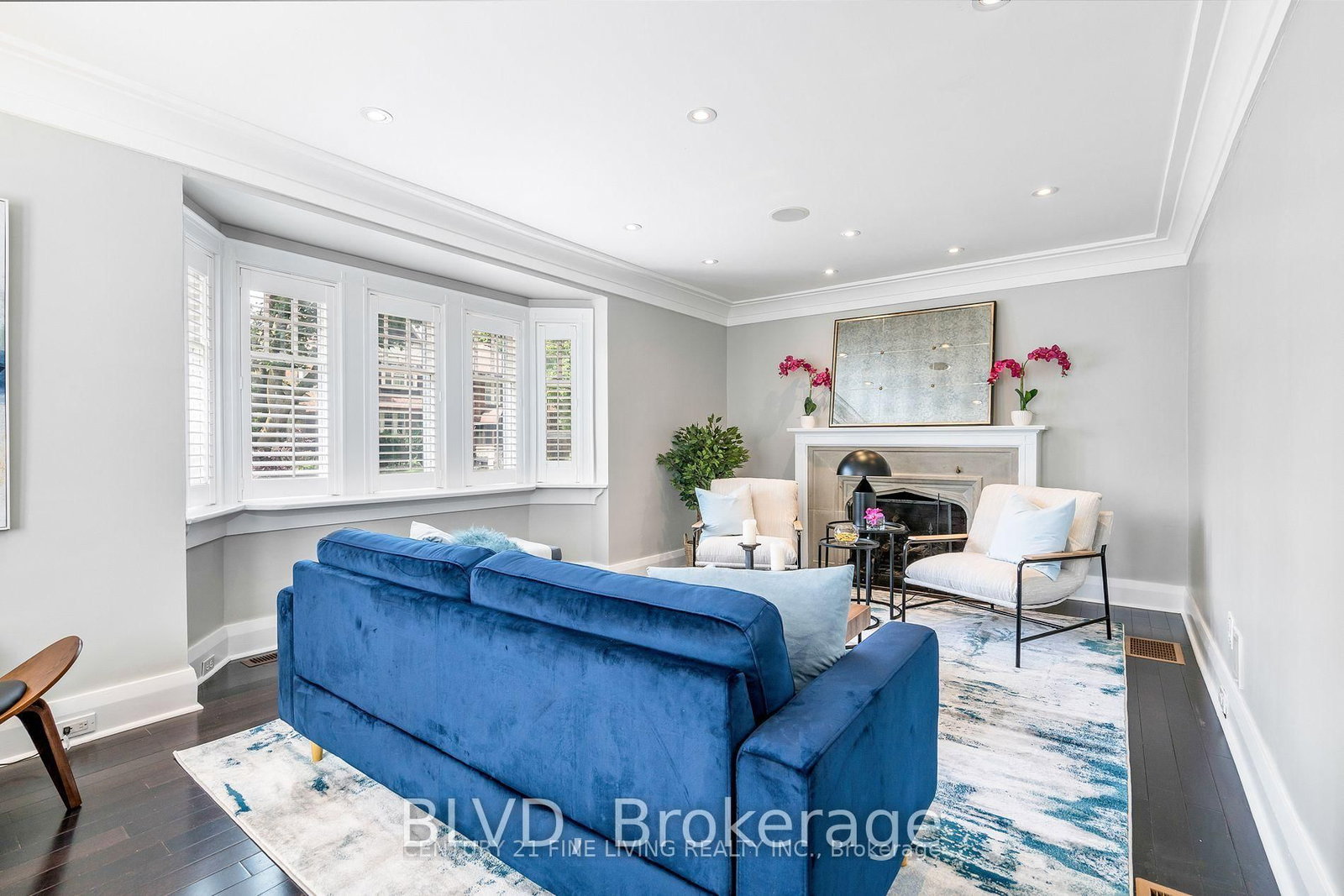 Detached House for lease at 9 Maxwell Avenue, Toronto, Ontario, M5P 2B4 - Yonge-Eglinton - MLS: C12876022