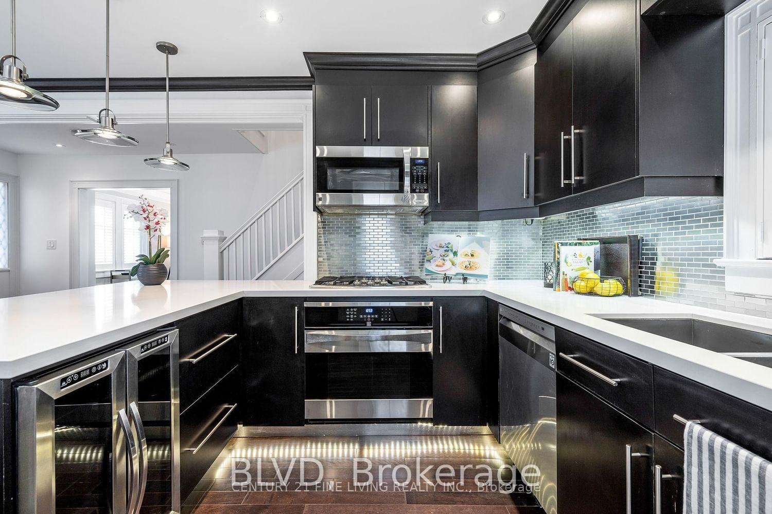 Detached House for lease at 9 Maxwell Avenue, Toronto, Ontario, M5P 2B4 - Yonge-Eglinton - MLS: C12876022