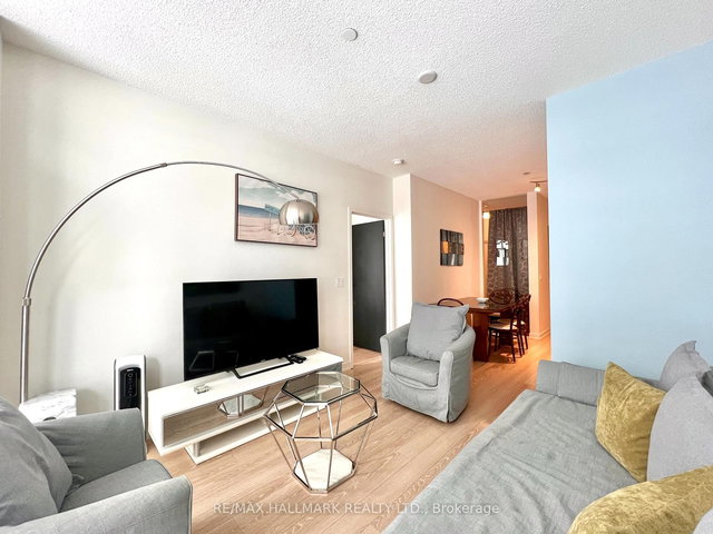 408 - 89 Dunfield Avenue