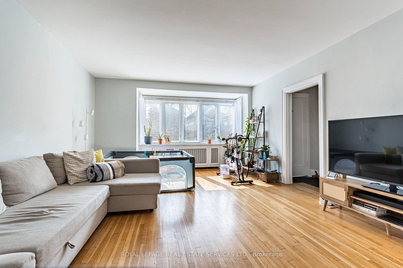 14 Kilbarry Rd, Toronto, M5P 1K5 | Image 3