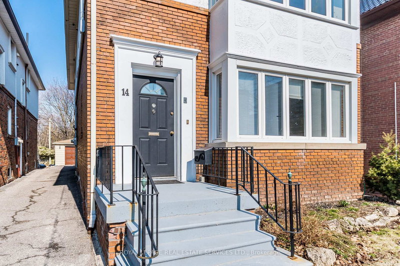 14 Kilbarry Rd, Toronto, M5P 1K5 | Image 2