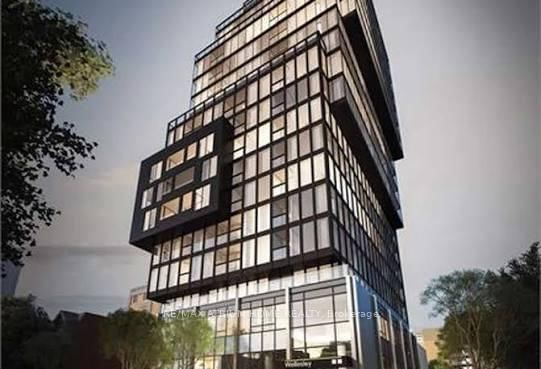 808 - 17 Dundonald Street