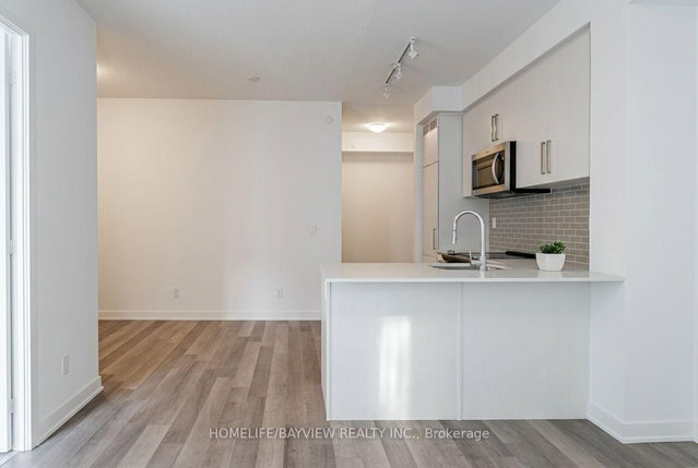 912 - 5180 Yonge Street