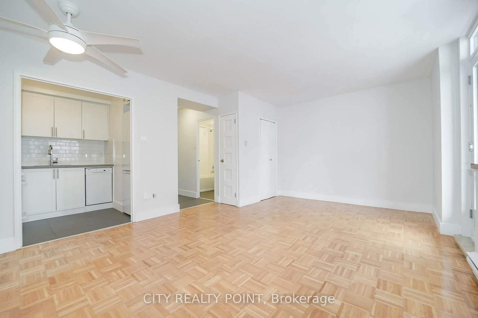 55 Isabella Street, Unit 1204 - Photo 3