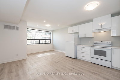 2 - 942 St Clair Ave | Toronto | Image