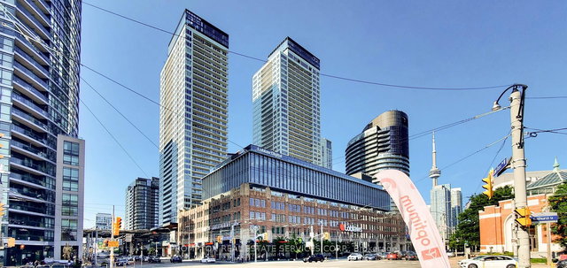 2709 - 17 Bathurst Street