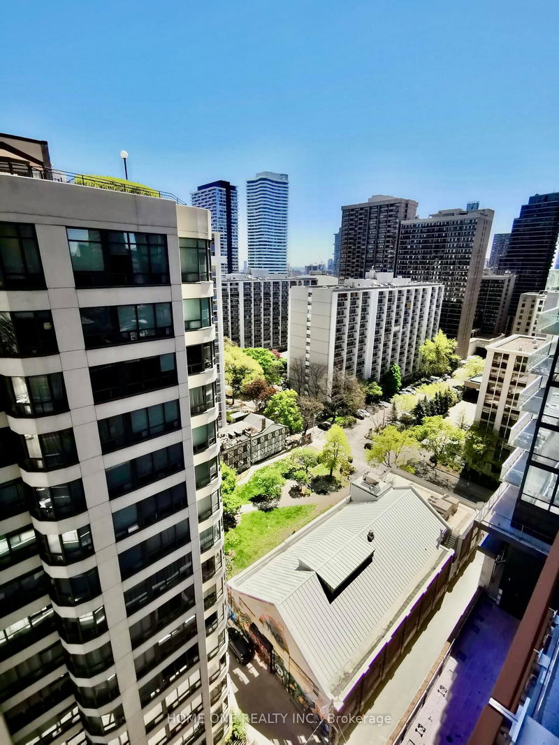 1402 - 18 Maitland Terr, Toronto, M4Y 0H4 | Image 3