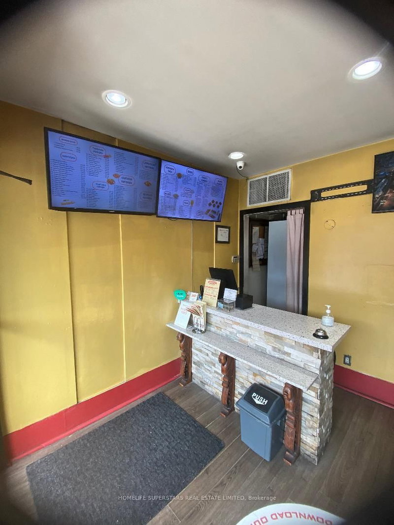 1753 Avenue Rd E, Toronto, M5M 3Y8 | Image 2