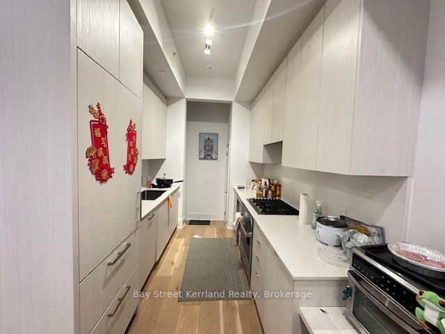 #9- Room A - 165 Pears Ave, Toronto, M5R 0C1 | Image 2