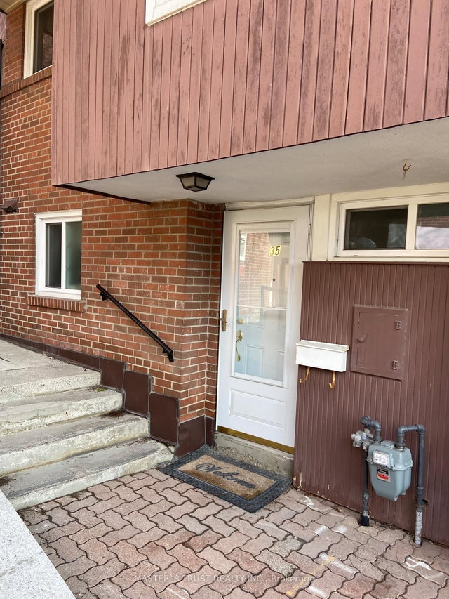 35 - 10 Esterbrooke Avenue