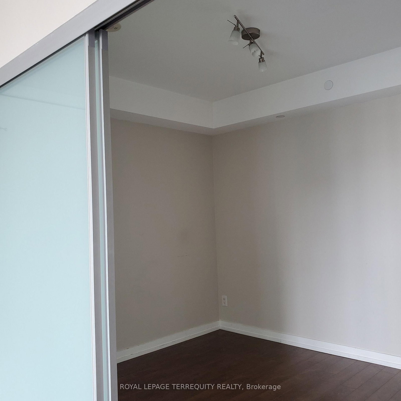 21 Widmer Street, Unit 2405 - Photo 2