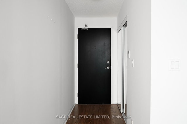 1503 - 96 Saint Patrick Street