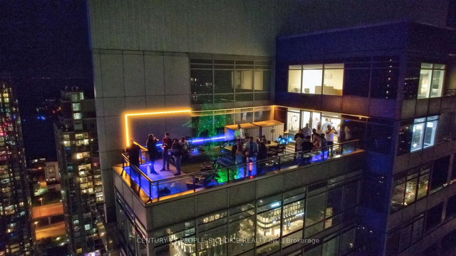 PH5201 - 25 Telegram Mews